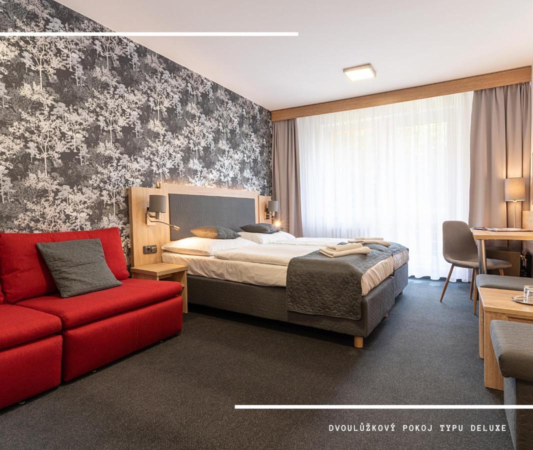 Hotel Kamzik *** Мала-Моравка Экстерьер фото
